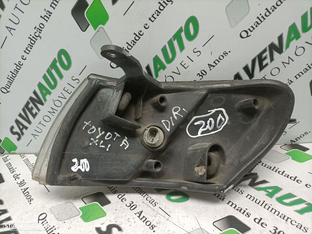 Pisca Frontal Toyota Corolla (_E10_) - 2