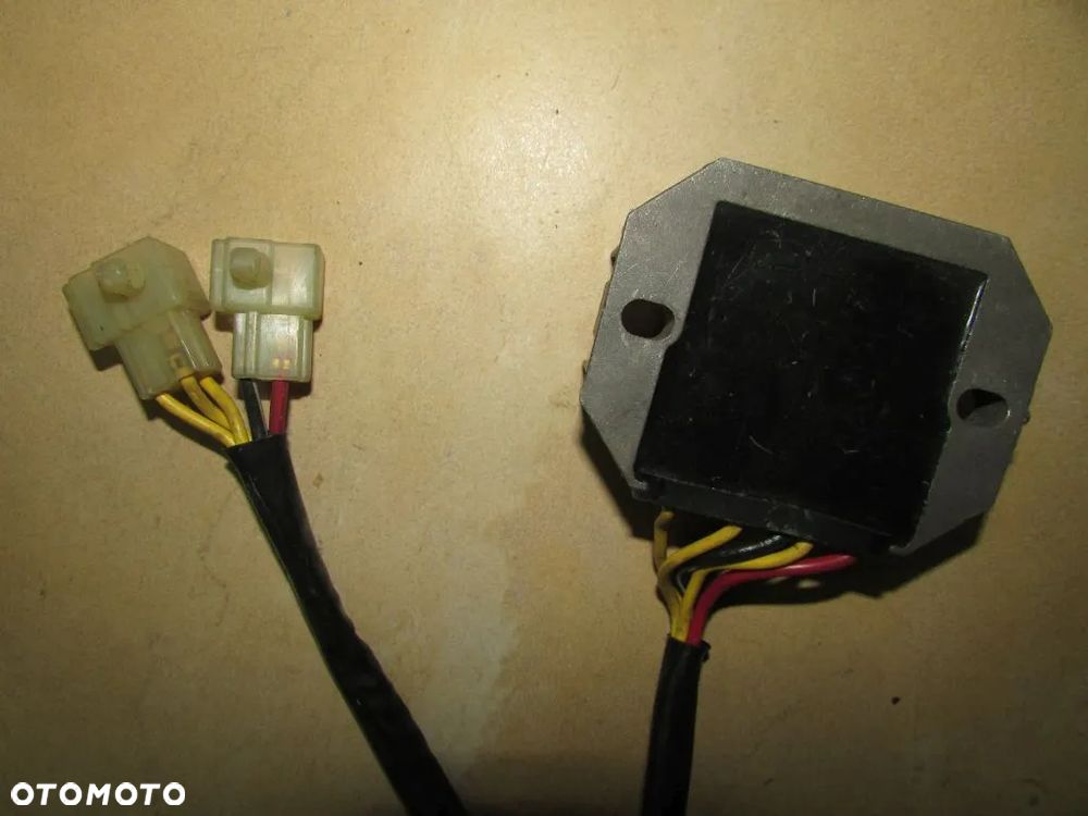 CAGIVA CANYON 600 500 REGULATOR NAPIĘCIA - 2