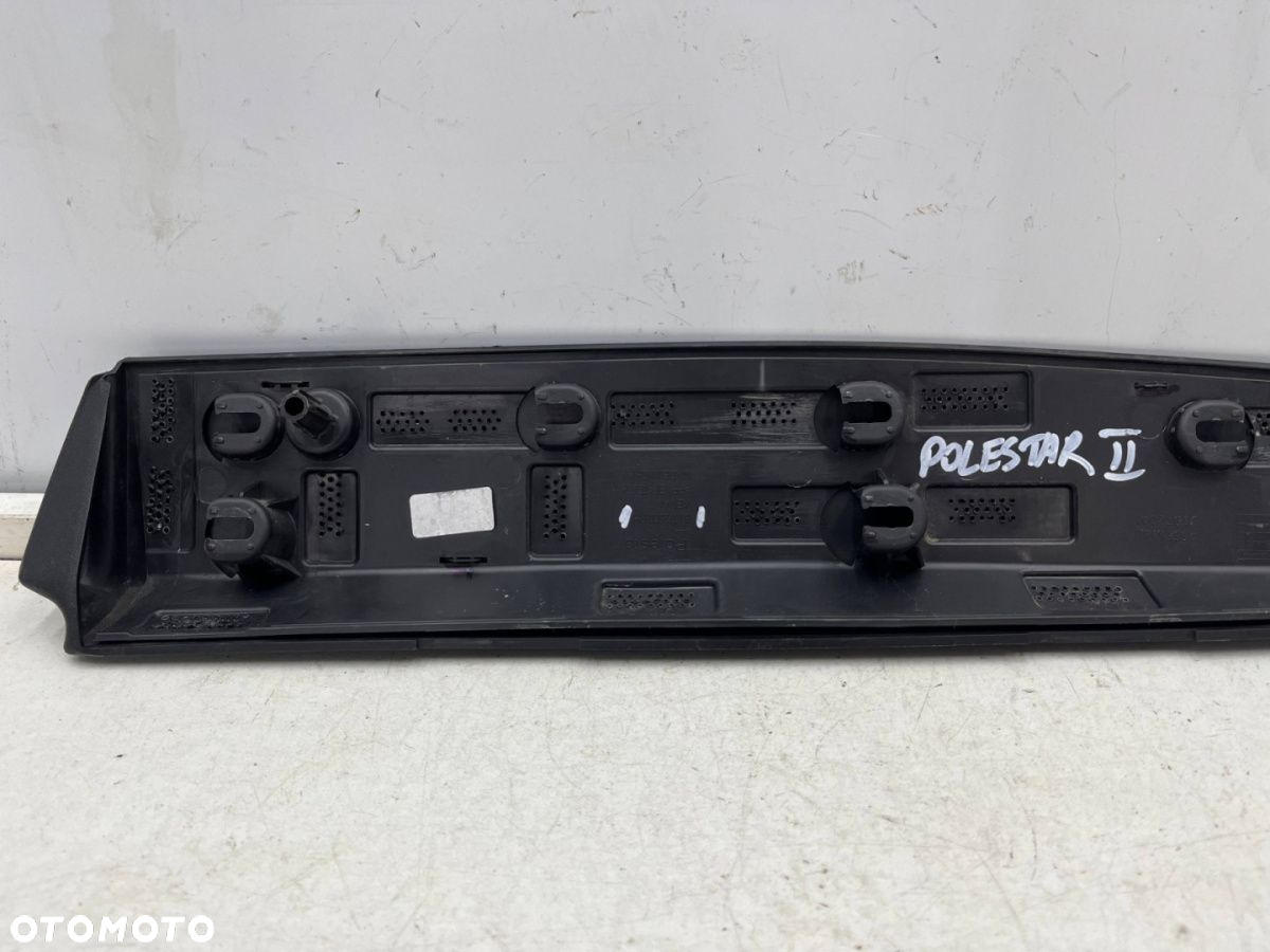 Listwa Polestar 2 II 2020r.- prawa tylna dolna nakładka drzwi prawy tył 31672660 - 8