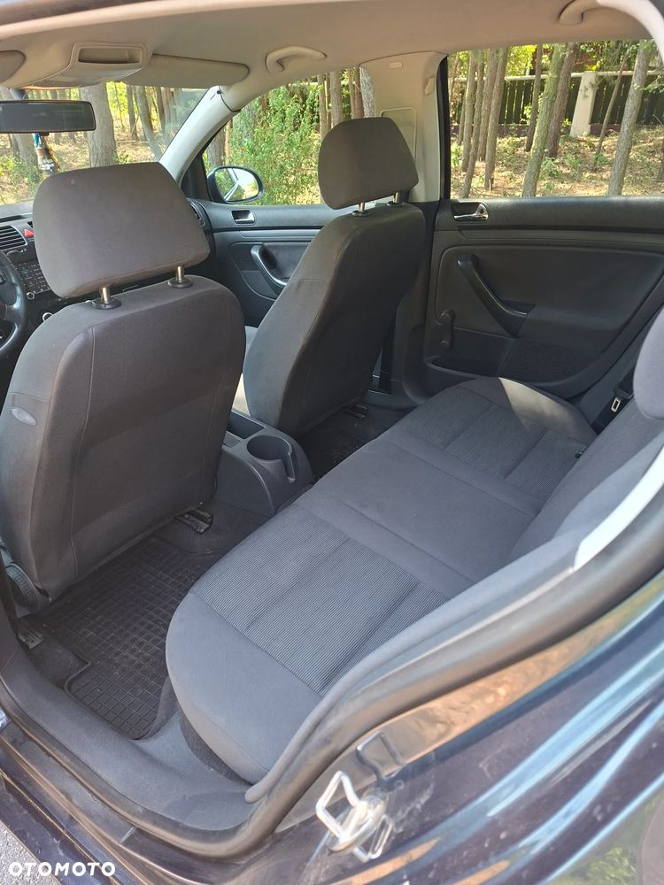 Volkswagen Golf - 9