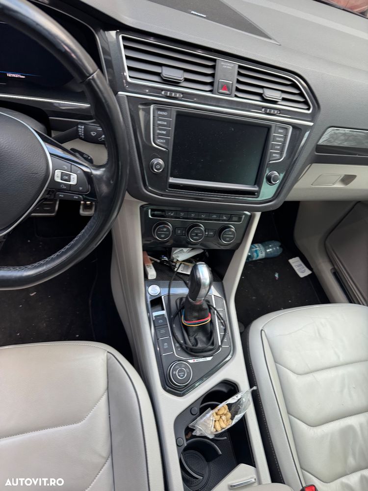 Volkswagen Tiguan 2.0 TDI SCR 4MOTION DSG Highline - 4