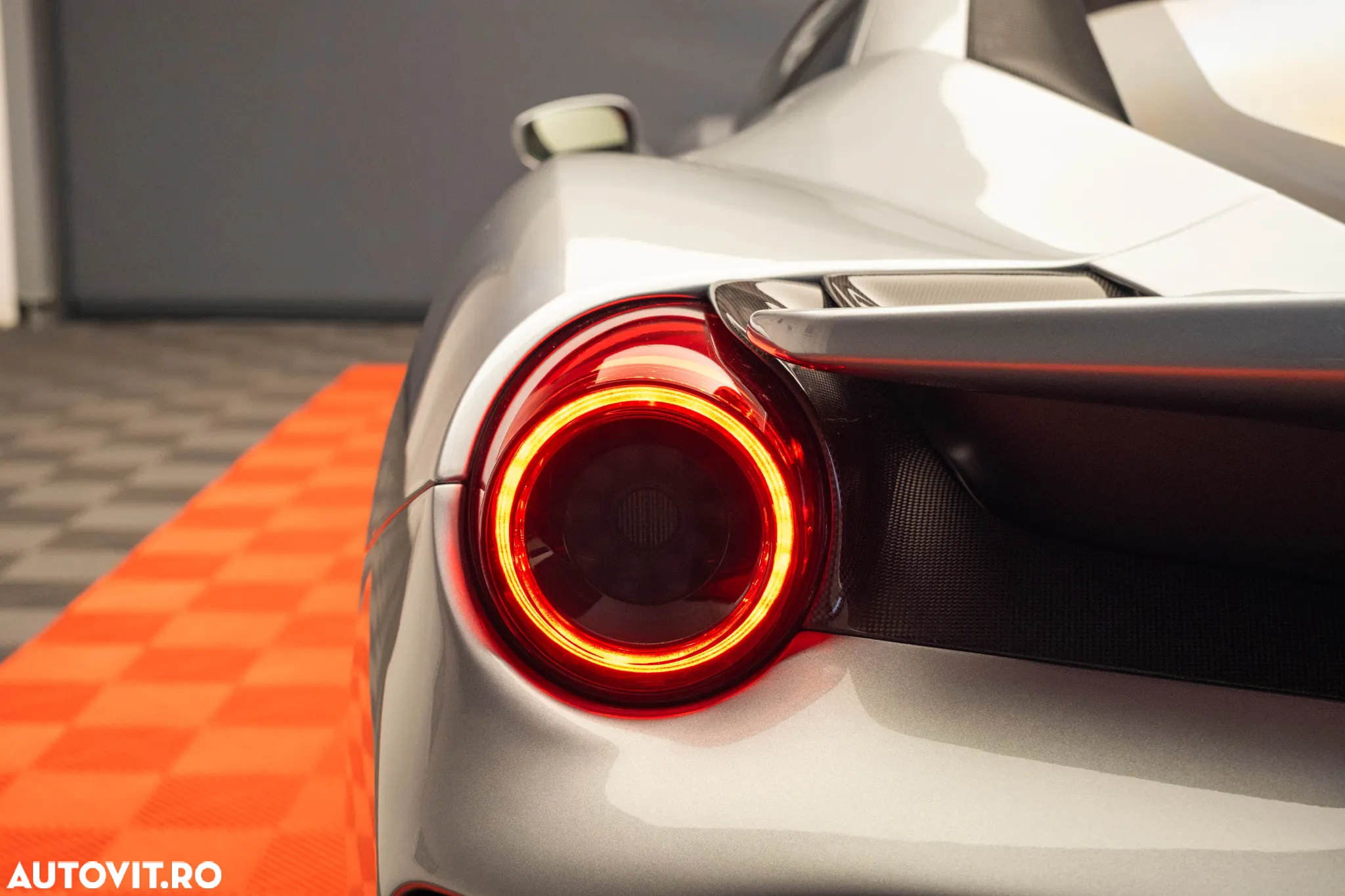 Ferrari 488 GTB - 18