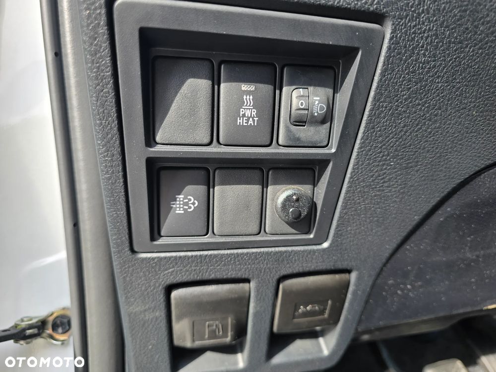 Toyota Hilux 2.4 D-4D Double Cab DL 4x4 - 33