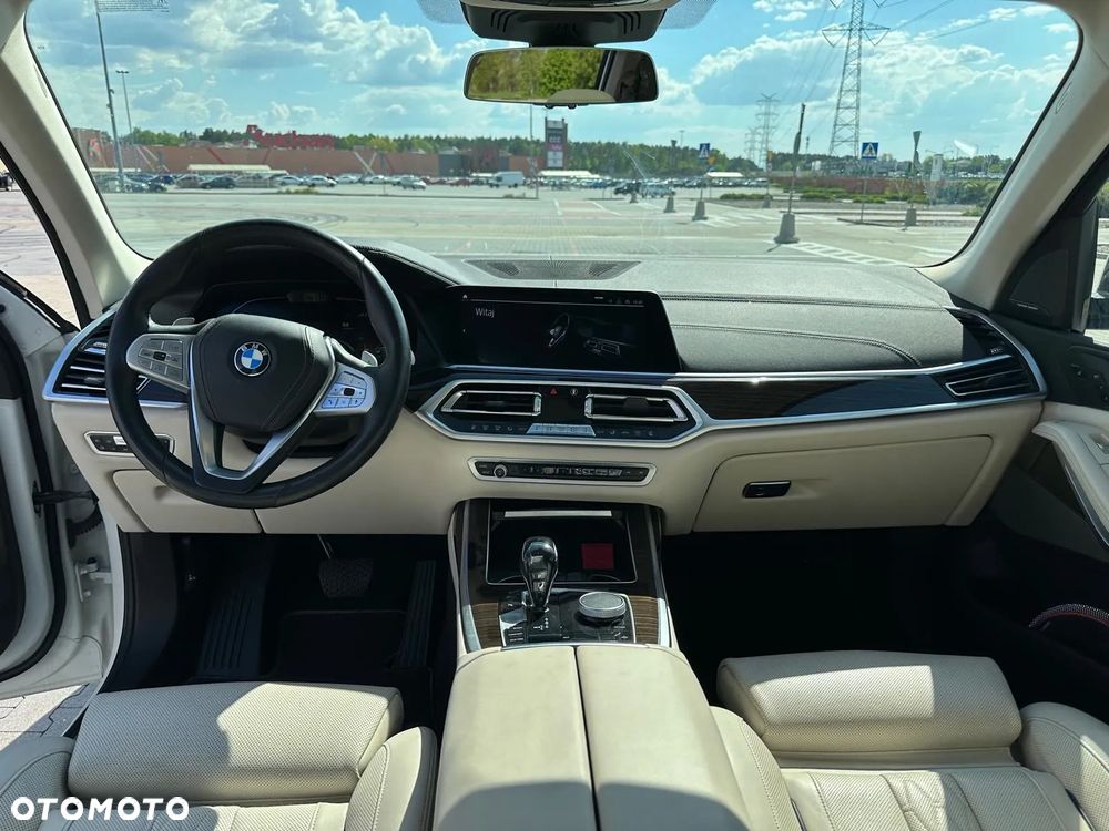 BMW X7 xDrive40i - 11