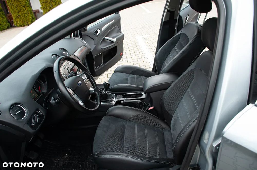 Ford Mondeo 2.0 TDCi Viva Titanium - 25