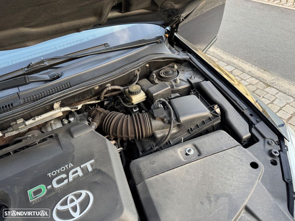 Toyota Avensis SW 2.2 D-CAT Sol+GPS - 17