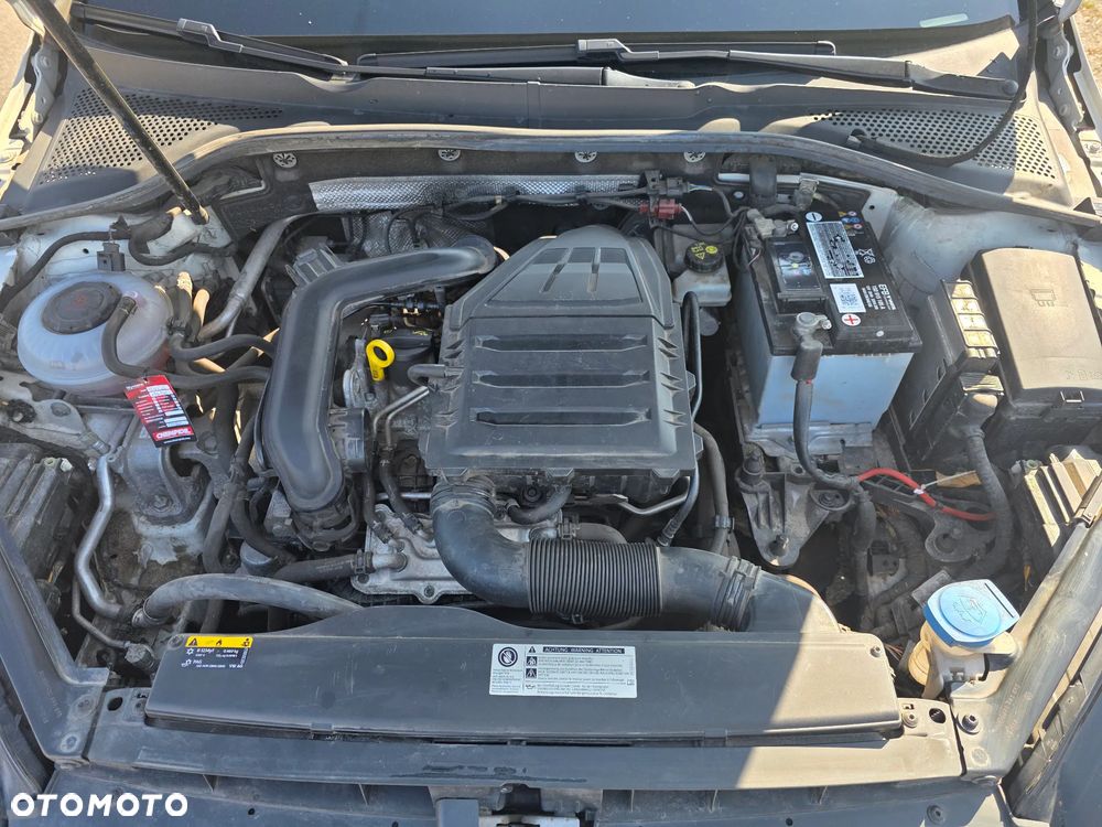 Volkswagen Golf 1.0 TSI BMT Comfortline - 5