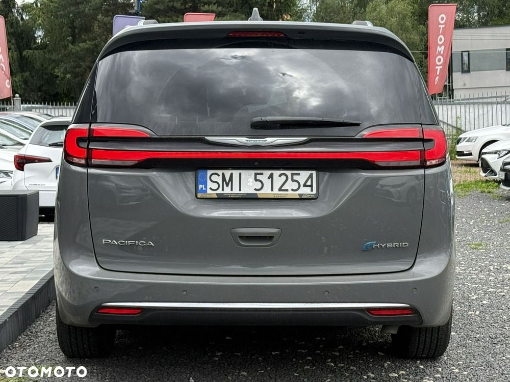 Chrysler Pacifica - 7