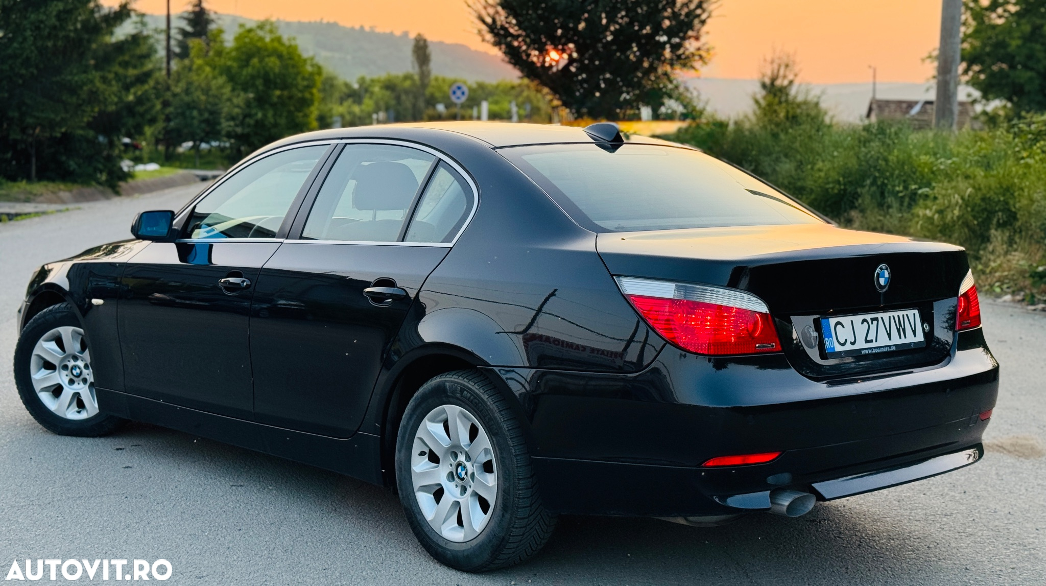 BMW Seria 5 520d Touring - 3