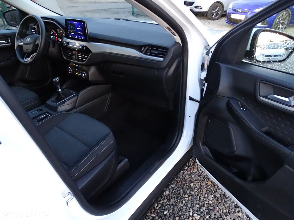 Ford Kuga 1.5 EcoBoost FWD Edition ASS MMT6 - 17