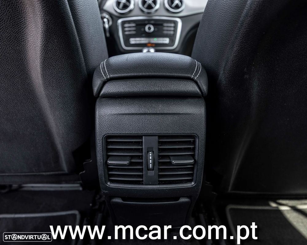 Mercedes-Benz GLA 180 d - 10