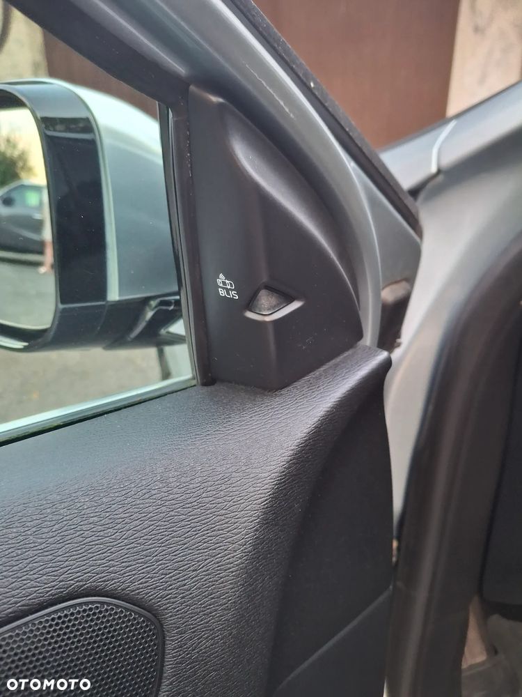 Volvo V40 - 18