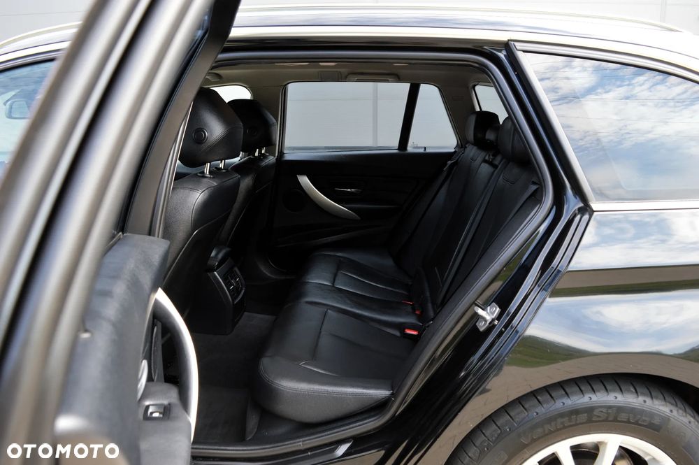 BMW Seria 3 318d Sport Line - 7