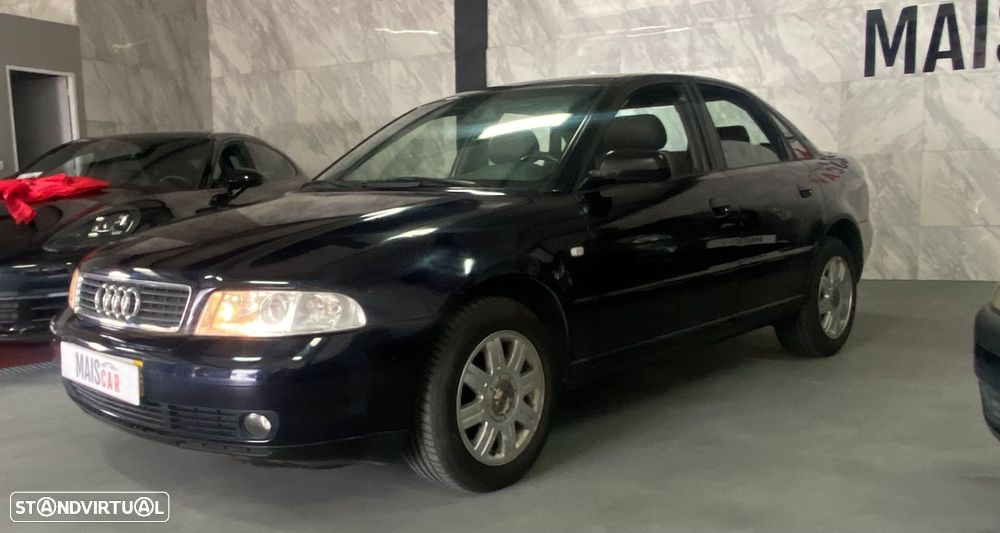Audi A4 1.6 Sport 16 - 1