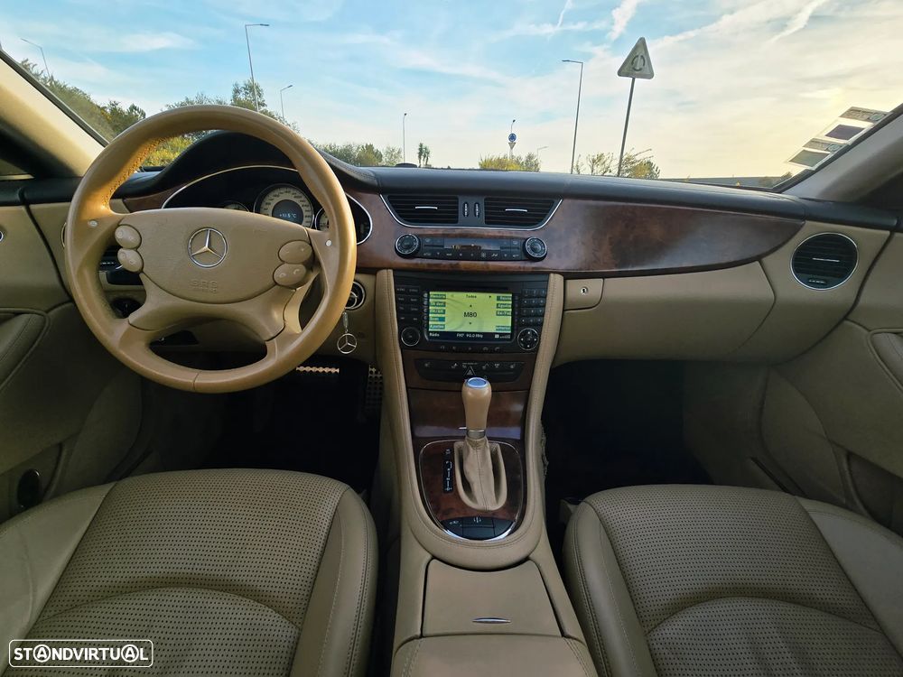 Mercedes-Benz CLS 55 AMG Auto - 17