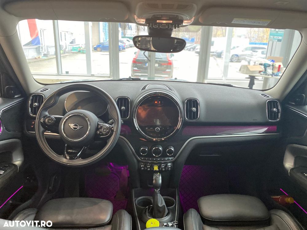 Mini Countryman - 10