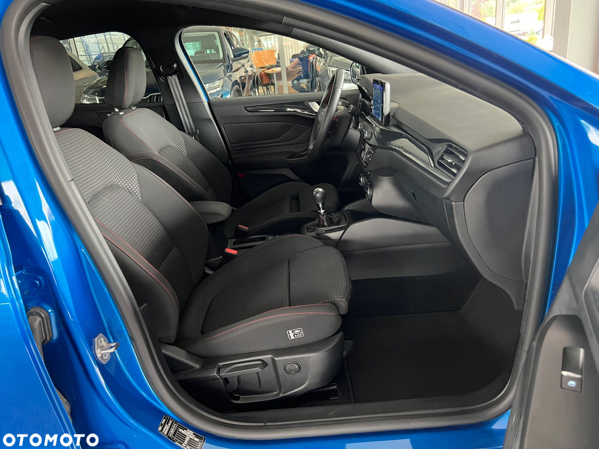 Ford Focus 1.0 EcoBoost ST-Line X - 36