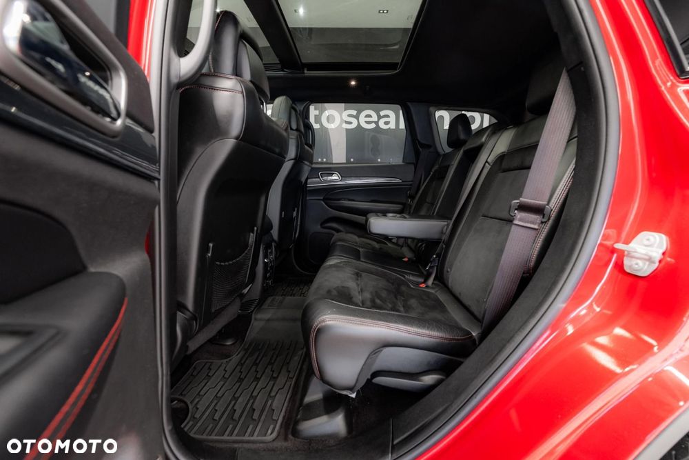 Jeep Grand Cherokee - 15