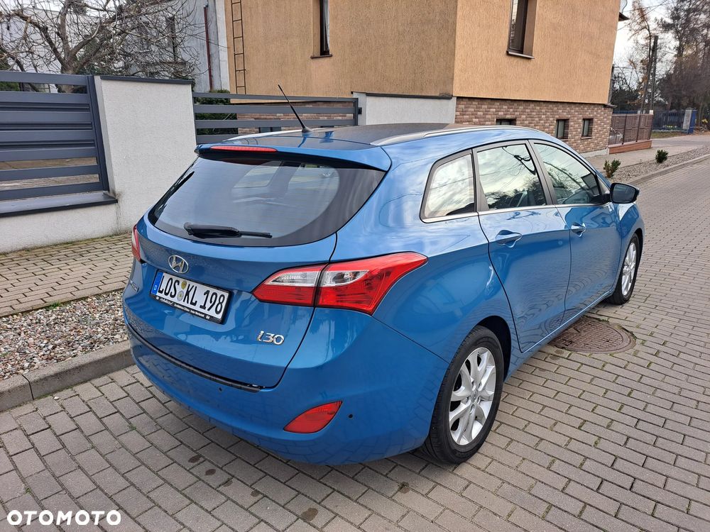 Hyundai i30 i30cw 1.6 CRDi Intro Edition - 15