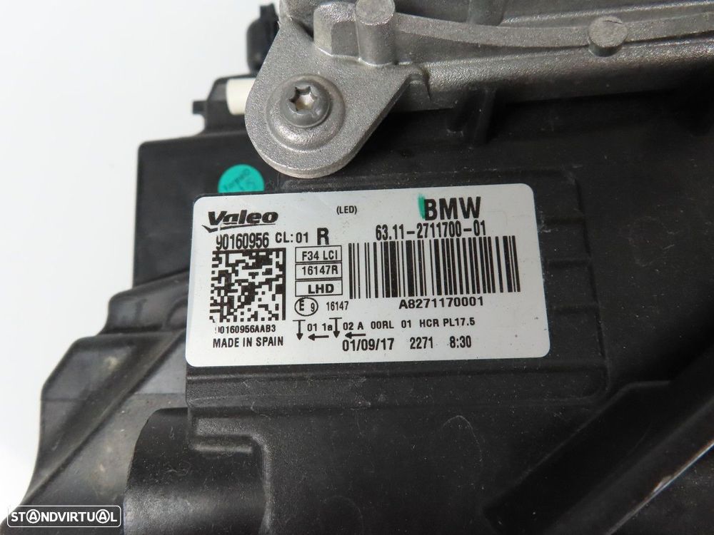 Farol Led Direito Seminovo/ Original BMW 3 Gran Turismo (F34) 63117470414 / 6311... - 6