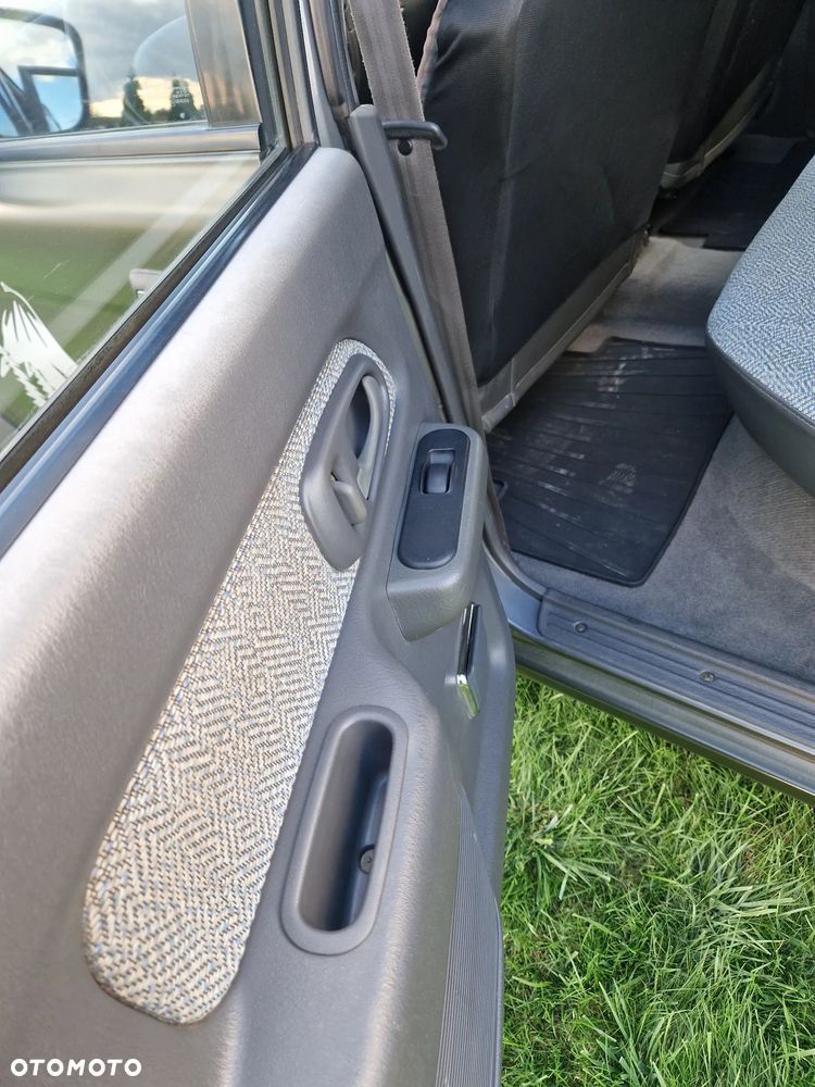 Mitsubishi L200 2.5 TDI GLS 4WD DoubleCab - 11