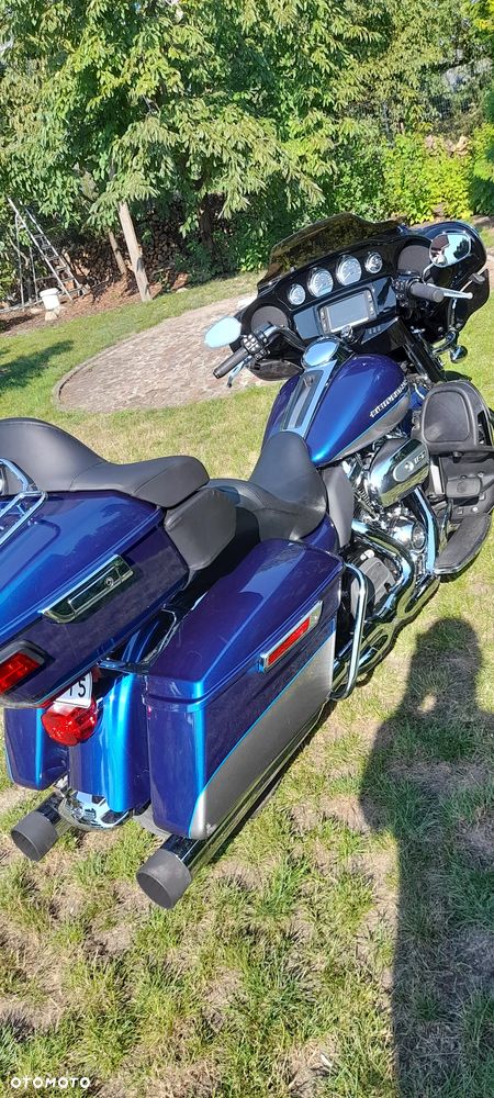 Harley-Davidson Electra - 12