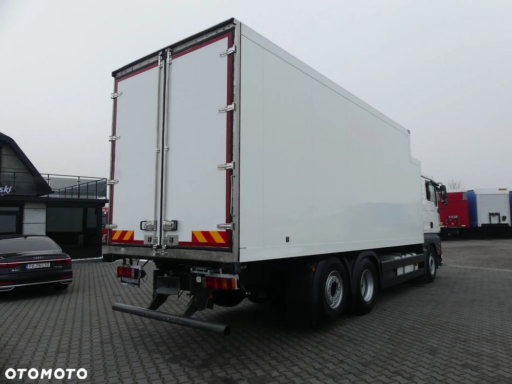 MAN TGA 26.400 6x2 / CHŁODNIA / EURO 4 / KABINA SYPIALNA / - 7