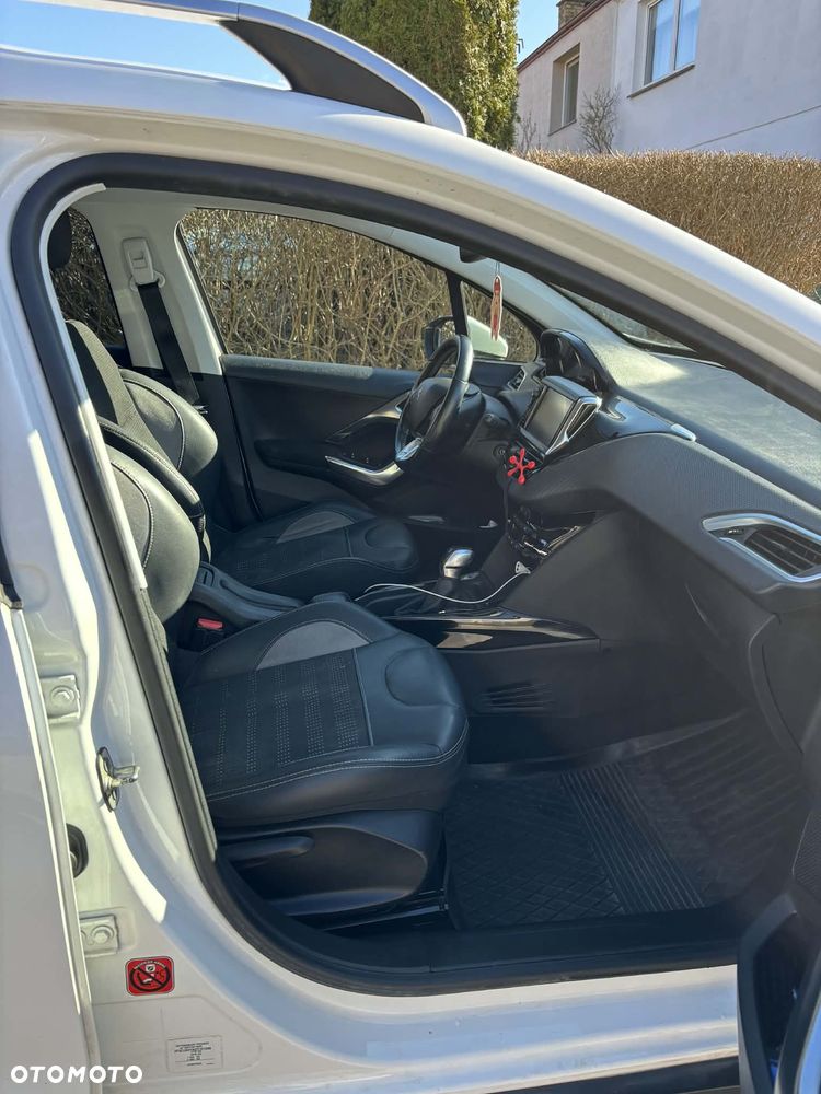Peugeot 2008 BlueHDi 100 STOP & START Active - 10