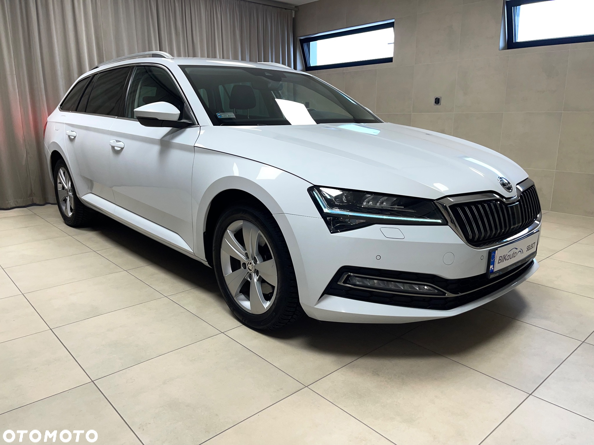 Skoda Superb 2.0 TDI SCR Style DSG - 10