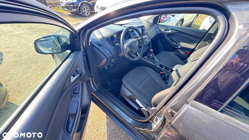 Ford Focus 1.0 EcoBoost STart-Stopp-System TITANIUM - 11