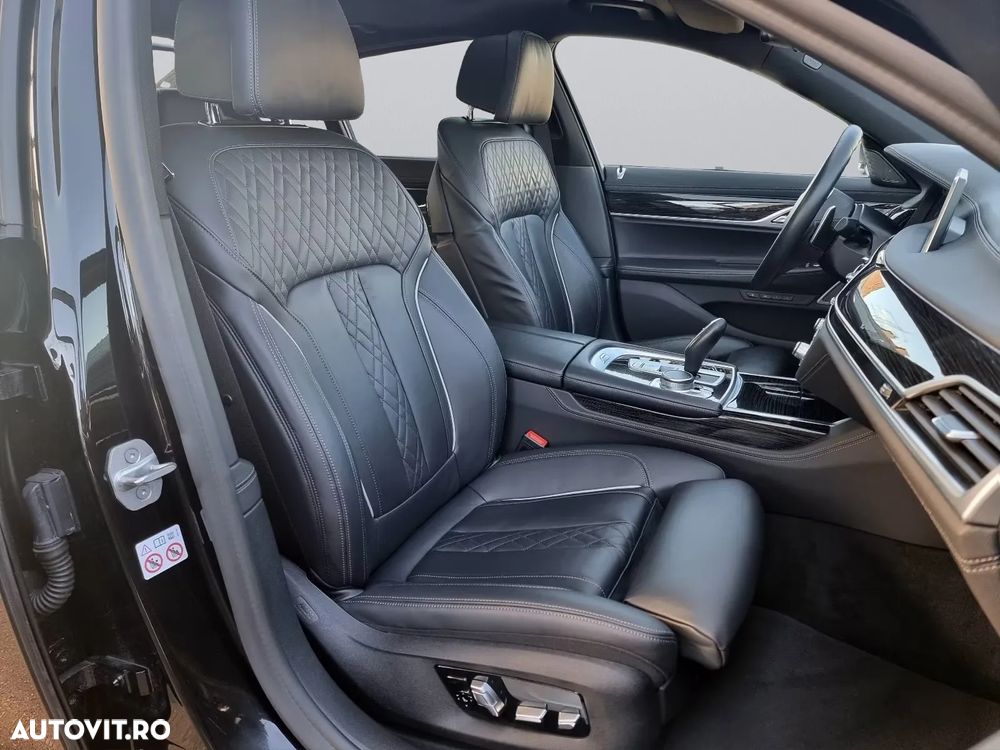 BMW Seria 7 745e - 10