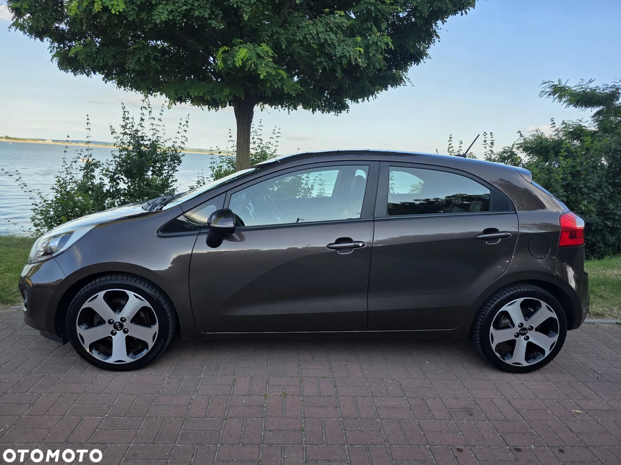 Kia Rio 1.4 CRDi 90 Platinum Edition - 2
