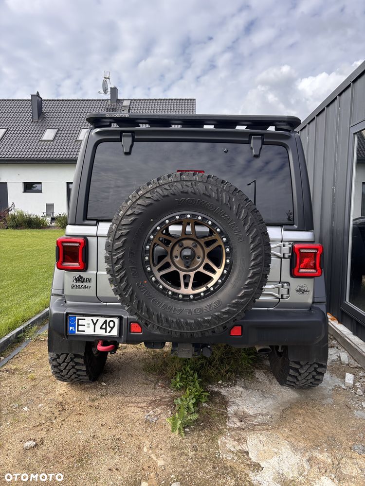 Jeep Wrangler - 13