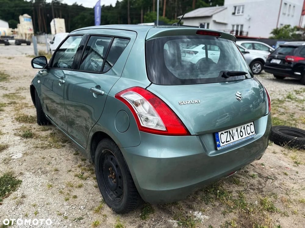 Suzuki Swift - 3