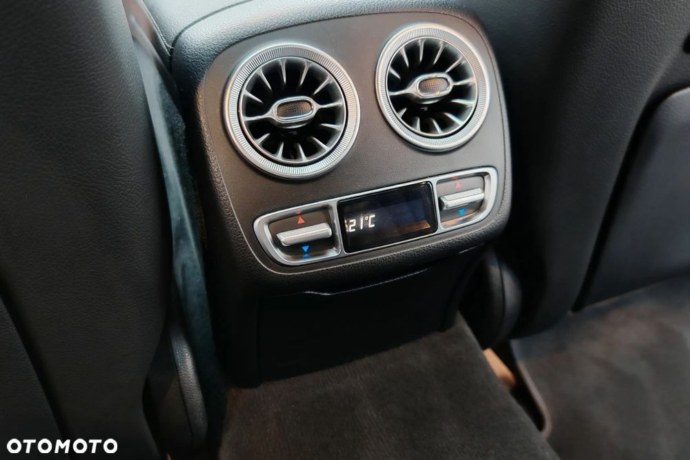 Mercedes-Benz CLS 220 d AMG - 21