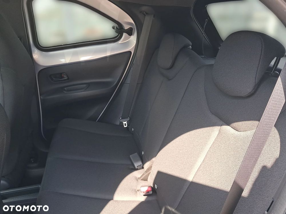 Toyota Aygo X - 16