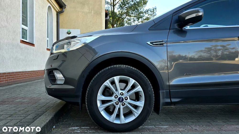 Ford Kuga - 31