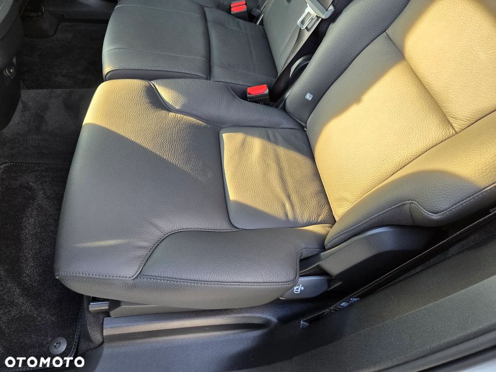 Volvo XC 90 B5 D AWD Plus Bright - 16