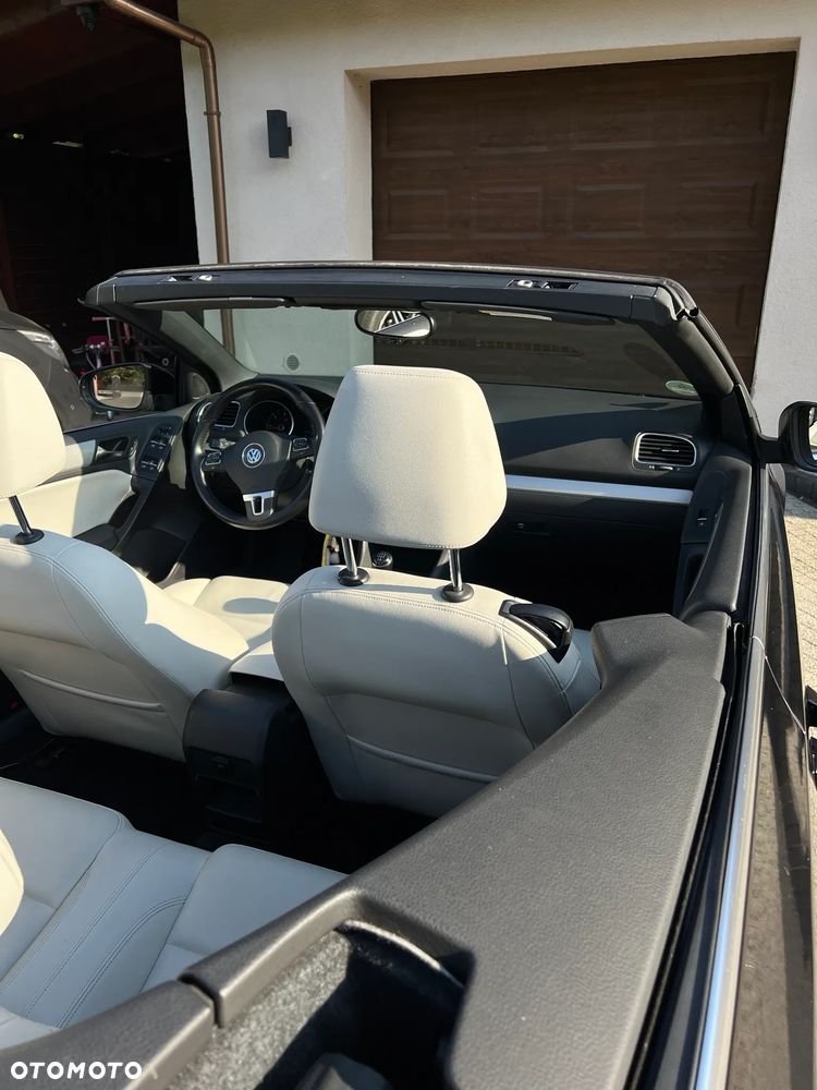 Volkswagen Golf - 8