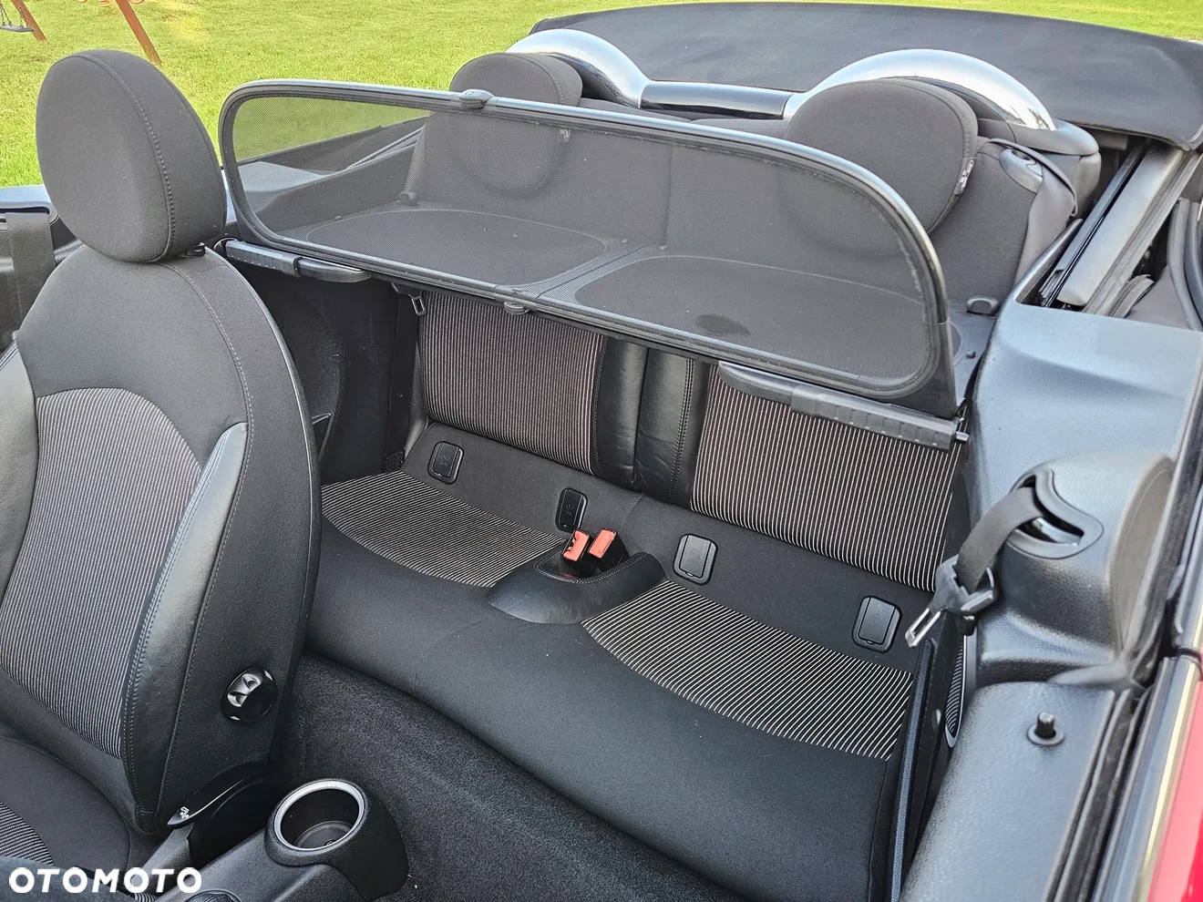 MINI Cooper Cabrio - 34