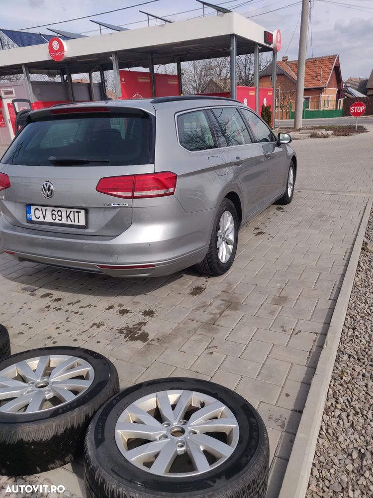 Volkswagen Passat 1.6 TDI Comfortline - 6