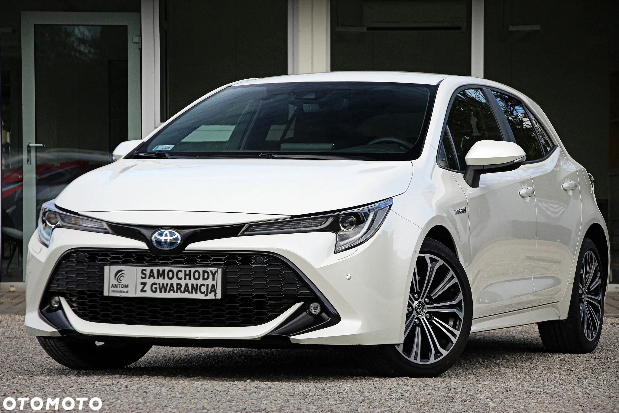 Toyota Corolla 2.0 Hybrid Comfort - 4