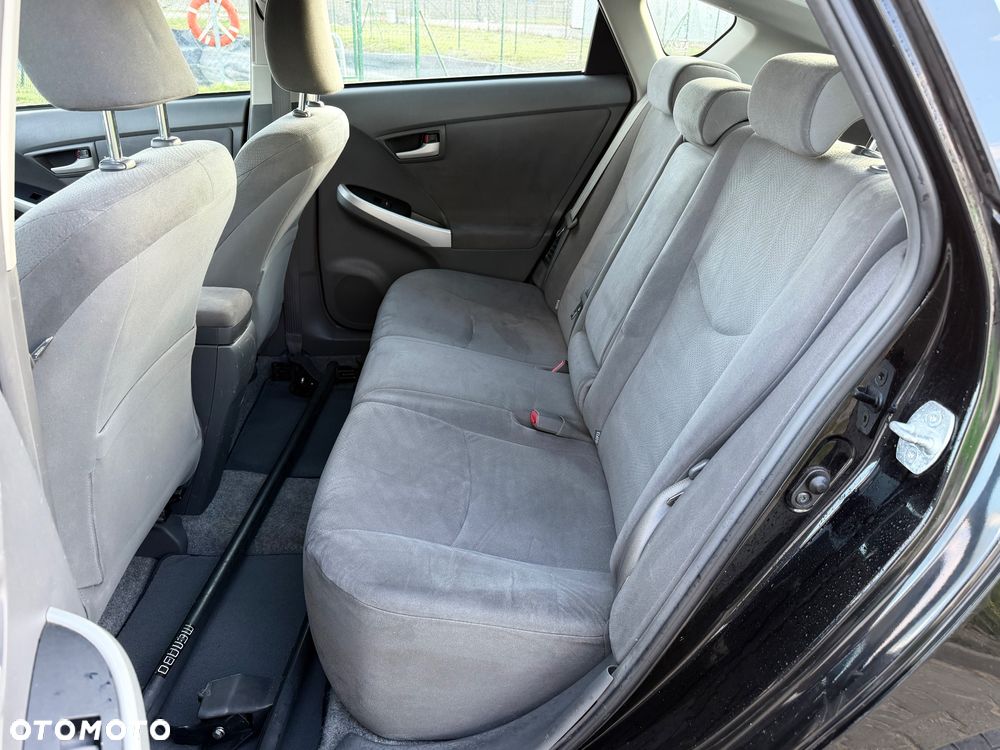 Toyota Prius 1.8 HSD Active - 18