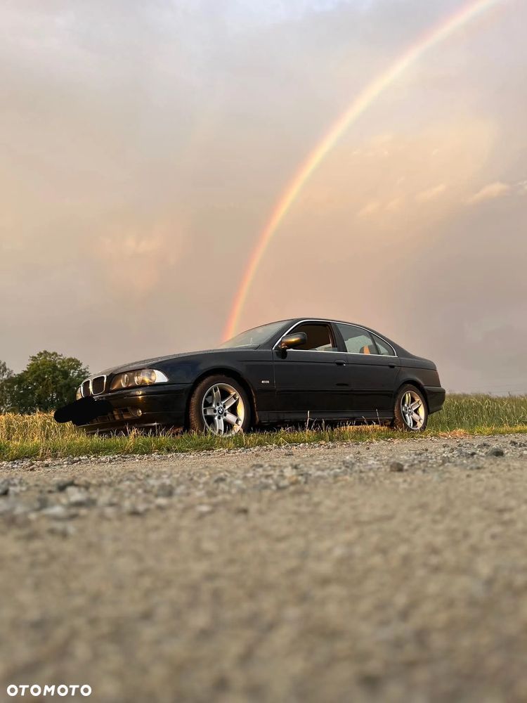 BMW Seria 5 525i - 1