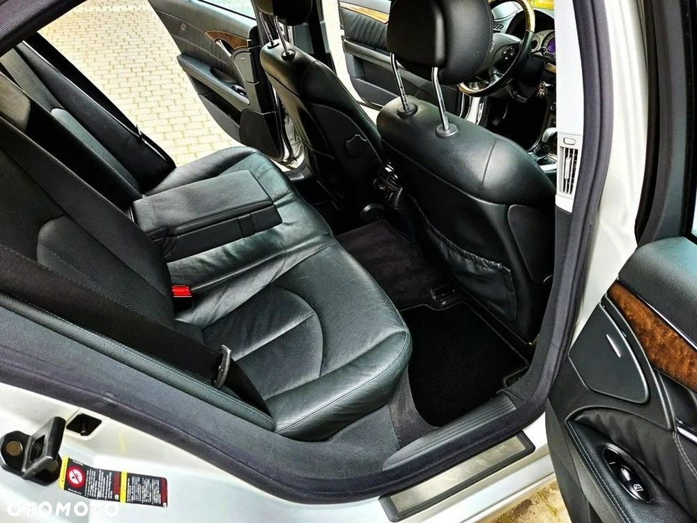 Mercedes-Benz Klasa E 500 T Avantgarde - 10