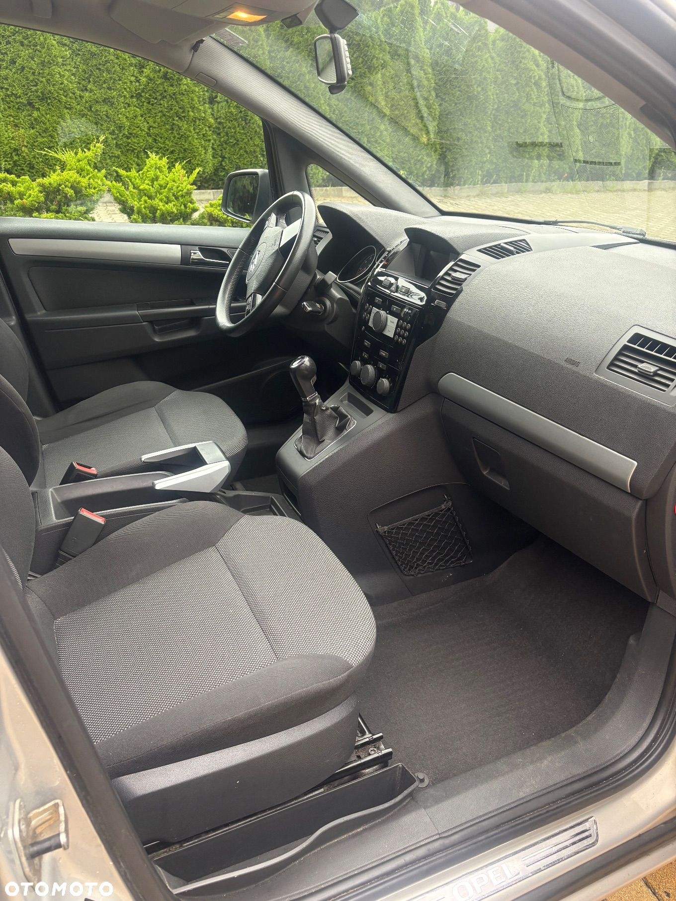 Opel Zafira 1.6 Enjoy - 11