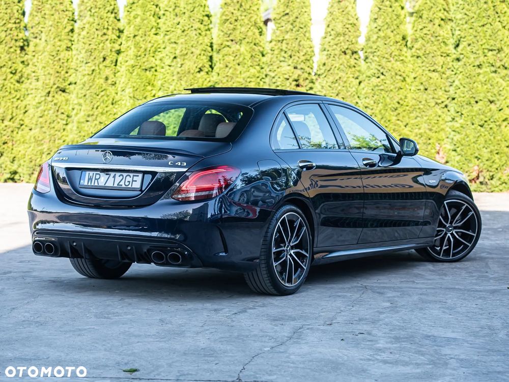 Mercedes-Benz Klasa C AMG 43 4Matic 9G-TRONIC - 13