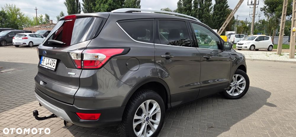 Ford Kuga 1.5 EcoBoost 2x4 Cool & Connect - 16