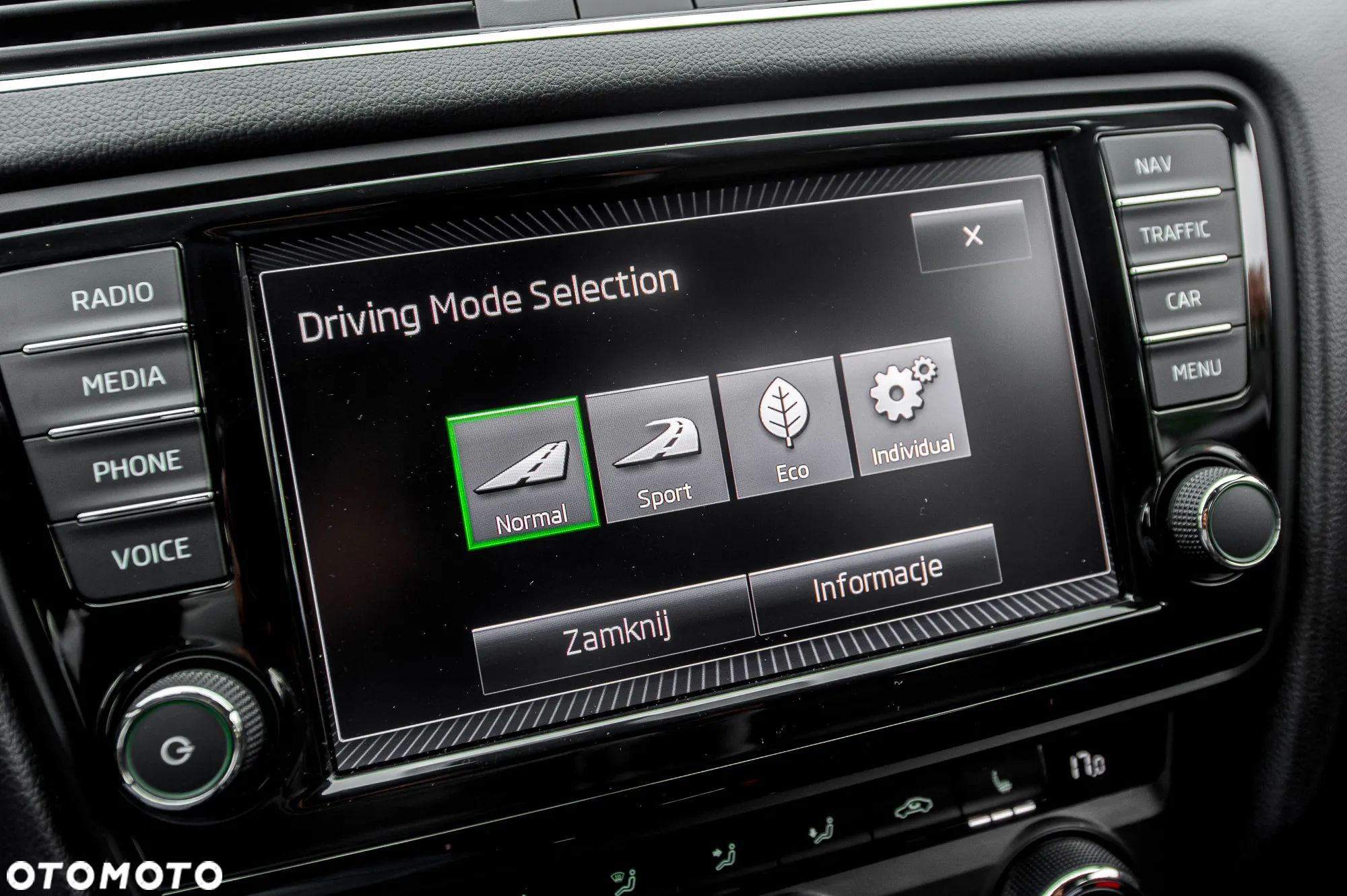 Skoda Octavia 2.0 TSI RS - 37