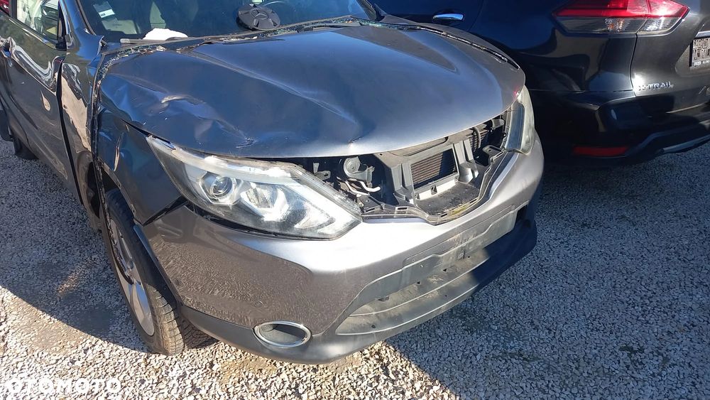 Nissan Qashqai - 1